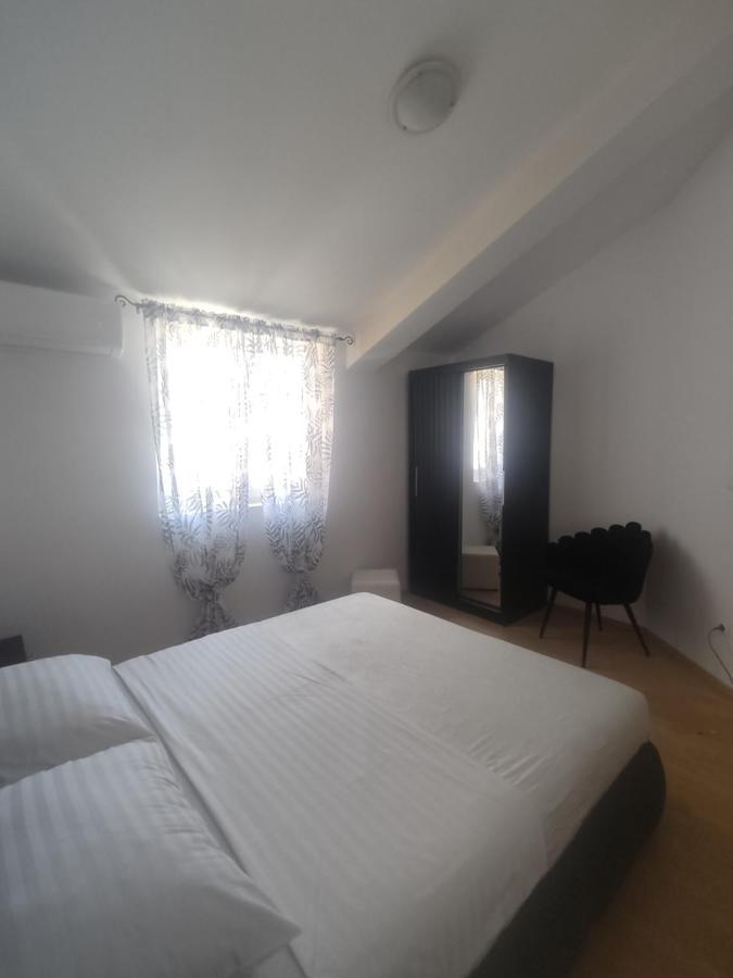 Apartments Villa Dalmatina Vodice Eksteriør billede