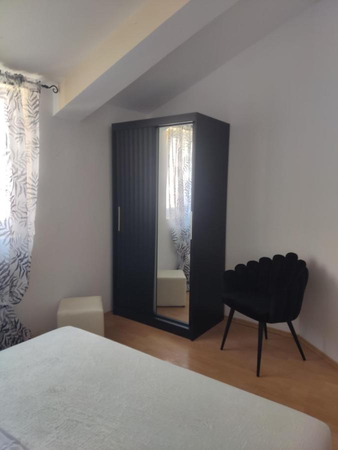 Apartments Villa Dalmatina Vodice Eksteriør billede