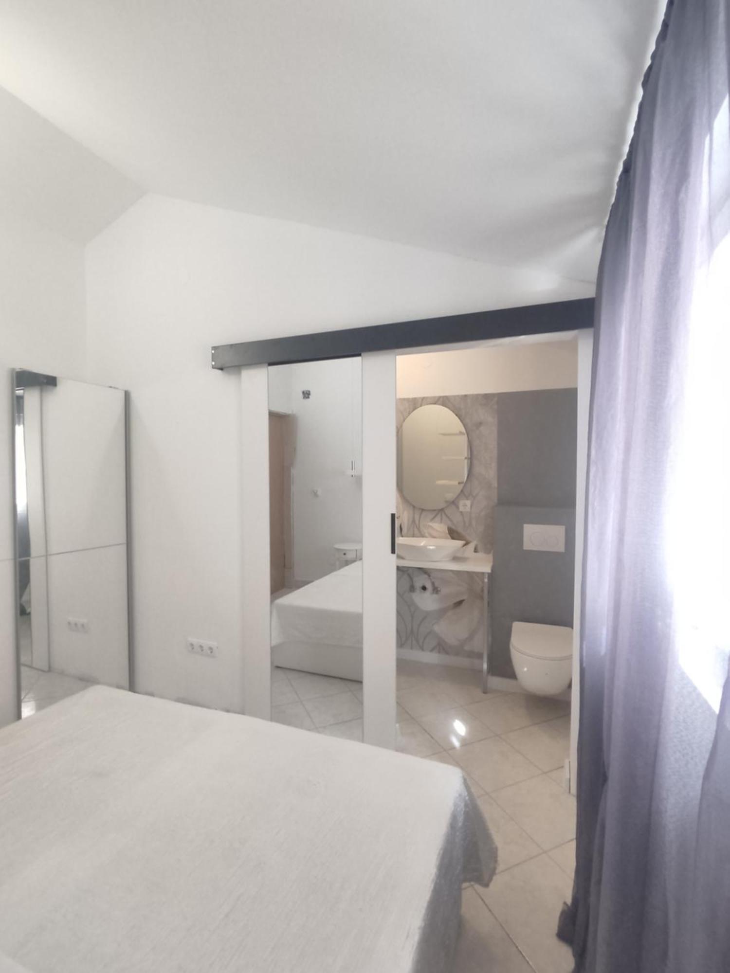 Apartments Villa Dalmatina Vodice Eksteriør billede