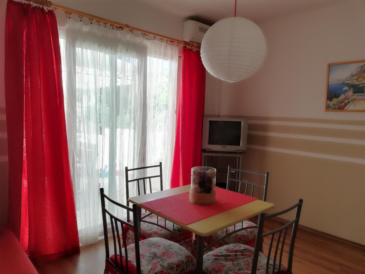 Apartments Villa Dalmatina Vodice Eksteriør billede