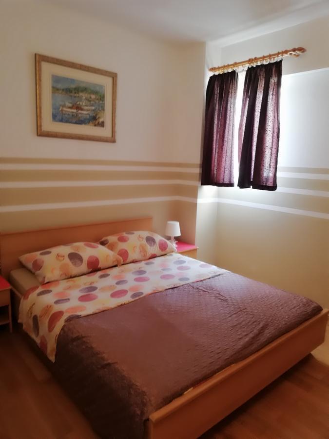 Apartments Villa Dalmatina Vodice Eksteriør billede
